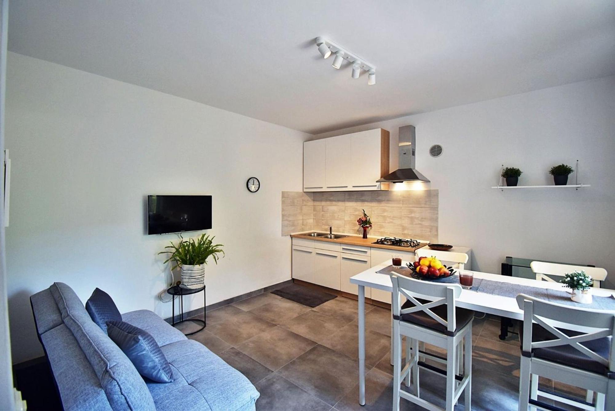 Flower Garden Rhapsody - Modern Family Apartments Near ฟาชานา ภายนอก รูปภาพ